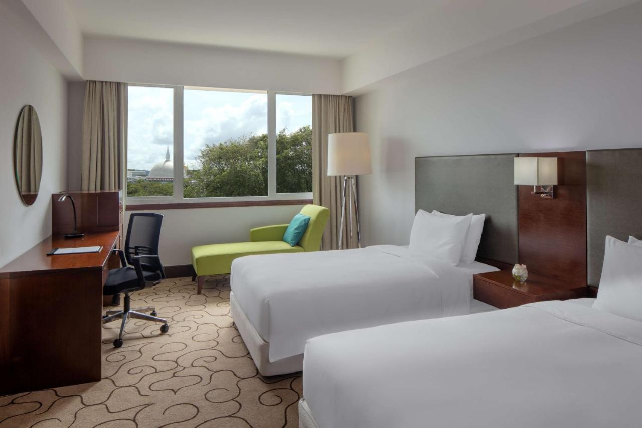 Radisson Hotel Brunei Darussalam Bandar Seri Begawan Esterno foto